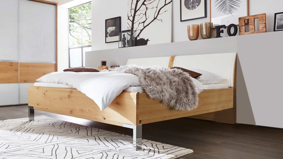 Schlafzimmer Idee, weiß mit Holz